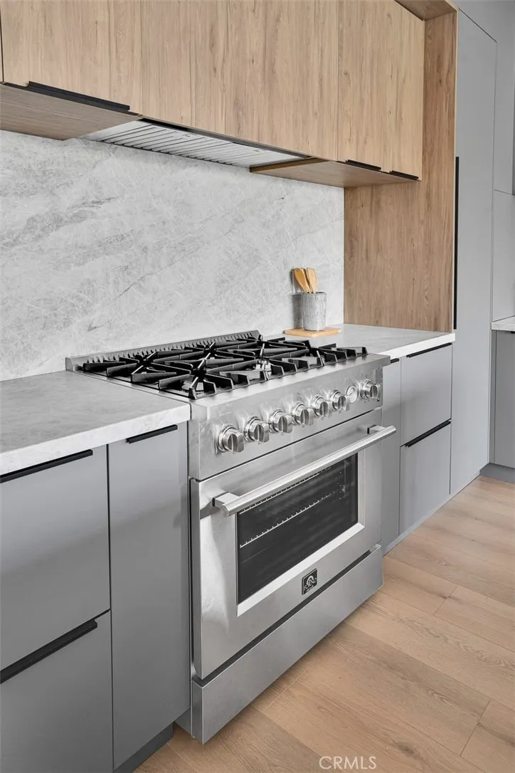 6010 Lasaine Avenue, Encino, California 91316 home-pic-15